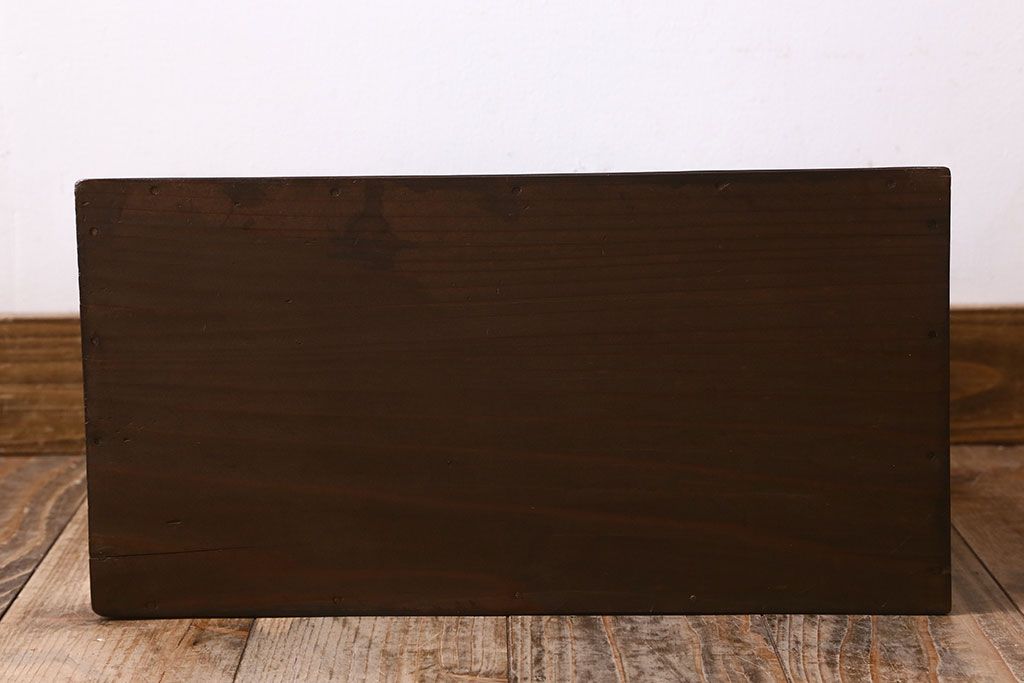 アンティーク雑貨　明治〜大正期　松材　木の質感が味わい深い　和製アンティークの踏み台(飾り台)(2)
