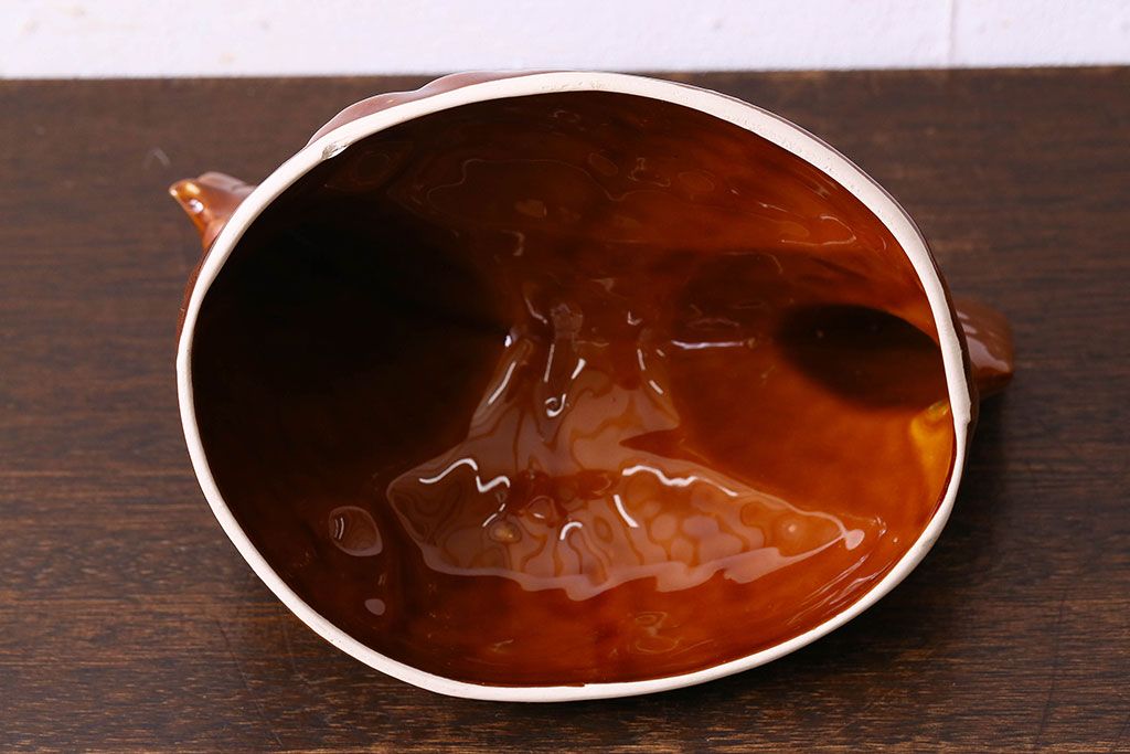 アンティーク雑貨　イギリスビンテージ　ニワトリ型の陶器製小物入れ(小物収納)