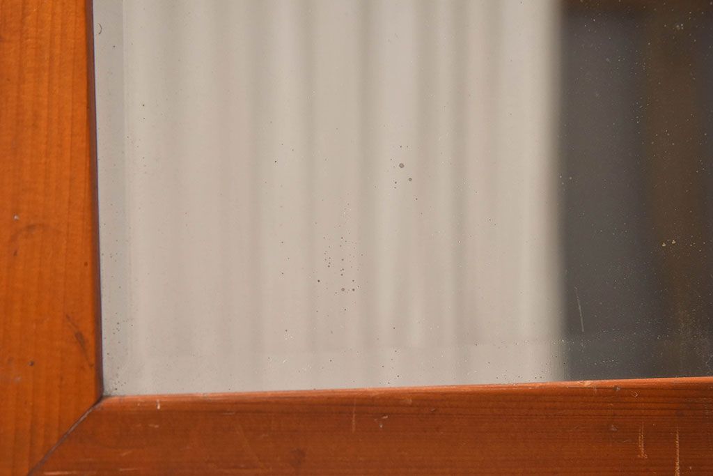 アンティーク雑貨　昭和レトロ　ヒノキ材製の細見なウォールミラー(姿見、鏡)