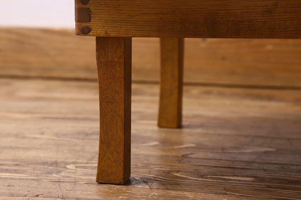 レトロ家具　昭和レトロ　懐かしい雰囲気漂う丸ちゃぶ台(座卓、ローテーブル)