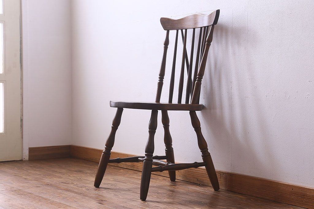 ヴィンテージ家具　ビンテージ　上品な佇まいのスティックバックチェア(椅子、ダイニングチェア)