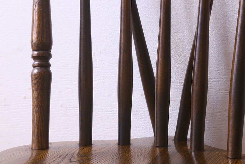 ヴィンテージ家具　ビンテージ　上品な佇まいのスティックバックチェア(椅子、ダイニングチェア)