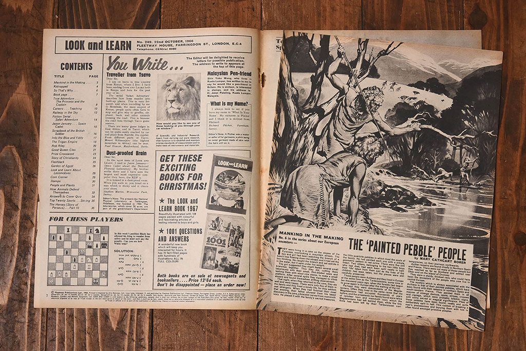 アンティーク雑貨　イギリスビンテージ　LOOK AND LEARN　週刊誌(コミック、雑誌)2冊セット(1)