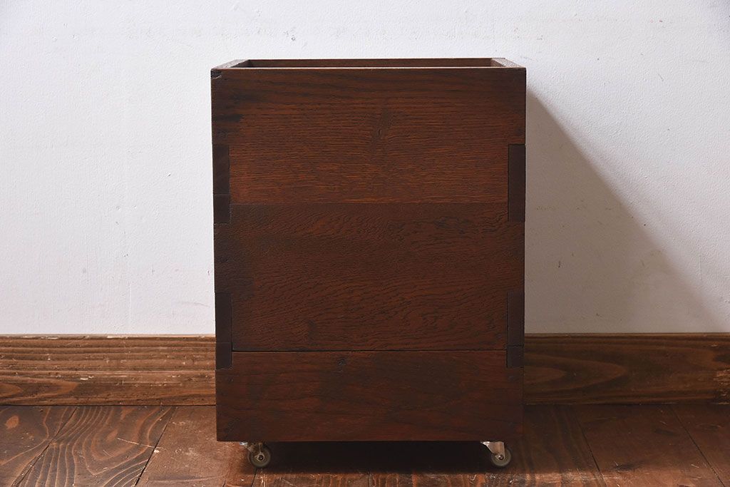 アンティーク雑貨　和製アンティーク　ナラ材　古い木味が魅力的なキャスター付きごみ箱(木箱)(3)