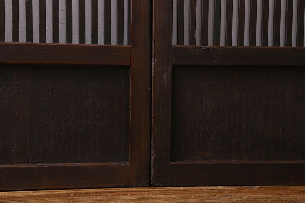 和製アンティーク　細かな格子が美しい　ガラス入り格子戸(引き戸、建具)4枚組
