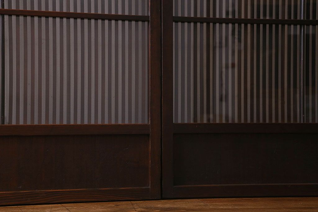 和製アンティーク　細かな格子が美しい　ガラス入り格子戸(引き戸、建具)4枚組
