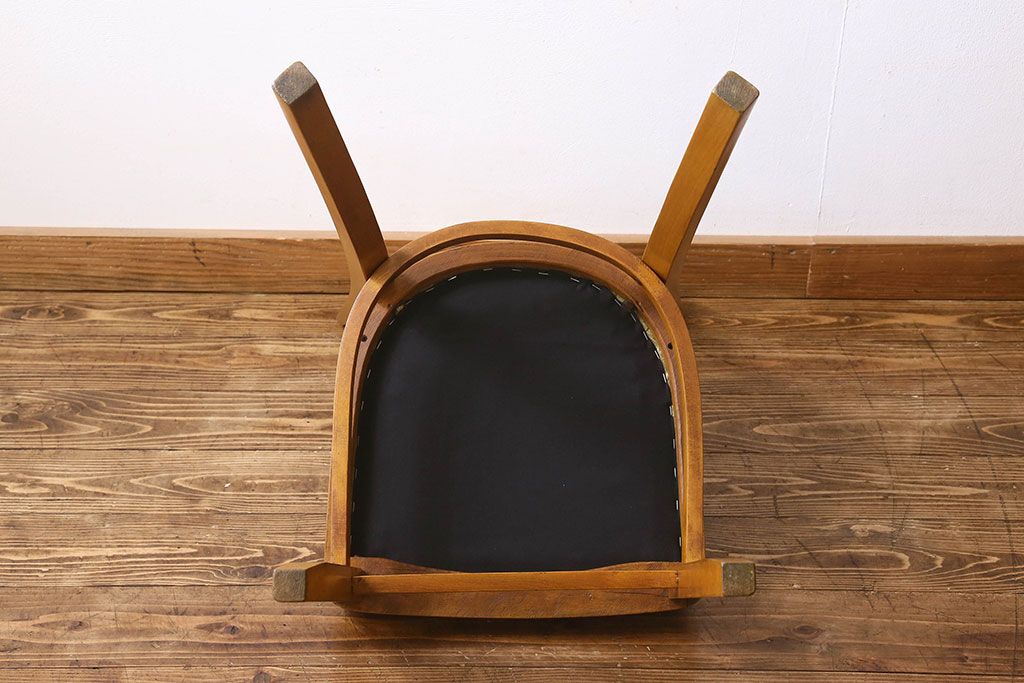 ヴィンテージ家具　イギリスビンテージ　温かみのある雰囲気漂うブナ材のチェア(椅子、ダイニングチェア)(2)