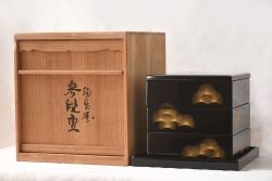 輪島塗　寿松沈金　木製三段重箱(お重)(定価約40万)