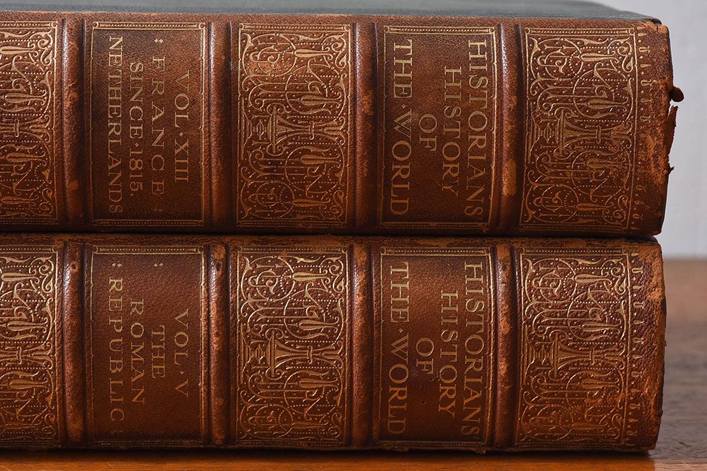 アンティーク雑貨　イギリスアンティーク　The Historians' History of the World　本(洋書、古書、英字本)2冊セット(2)