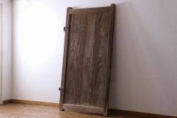 和製アンティーク　総ケヤキ材　特大　味わいのある風合いの門扉(蔵戸、建具、玄関戸)(1)