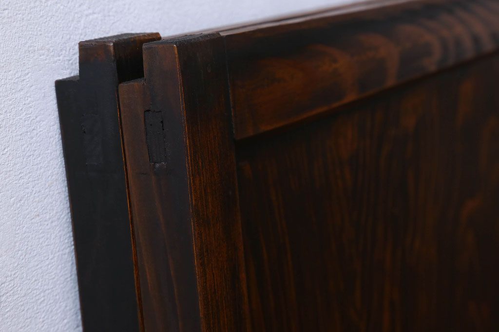 和製アンティーク　杢目が印象的な杉材一枚板の板戸(窓、引き戸)2枚組(1)