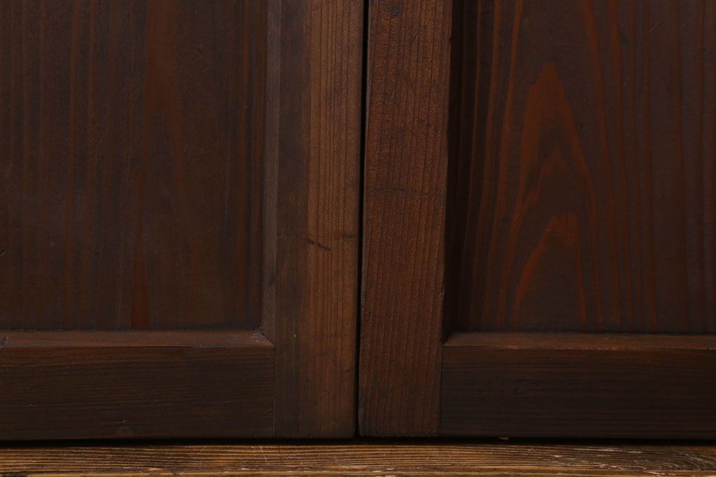 和製アンティーク　深みのある木味が魅力的な板戸(窓、引き戸)4枚組