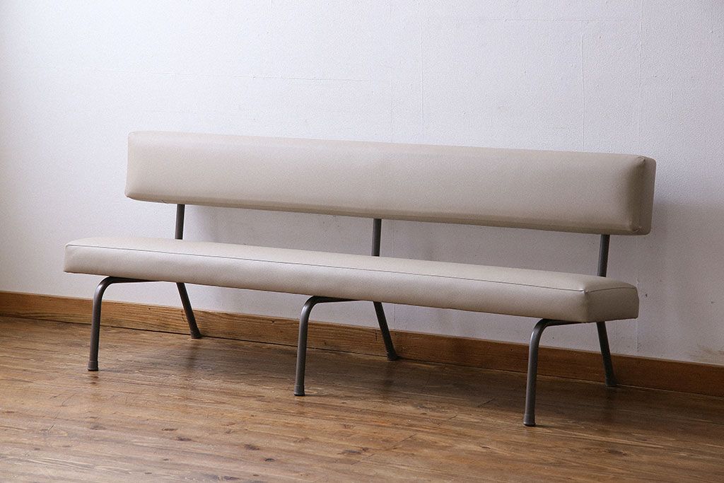 レトロ家具　レトロ　幅広のサイズが魅力的なビンテージベンチ(椅子、イス)