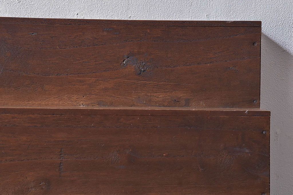 アンティーク雑貨　総桐材　古い木製のアンティーク飾り台(ディスプレイ台、花台、ウッドステージ)(1)