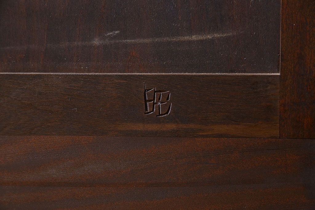 中古　美品　松本民芸家具　シックなA型食器棚(収納棚、戸棚)(定価47万円)