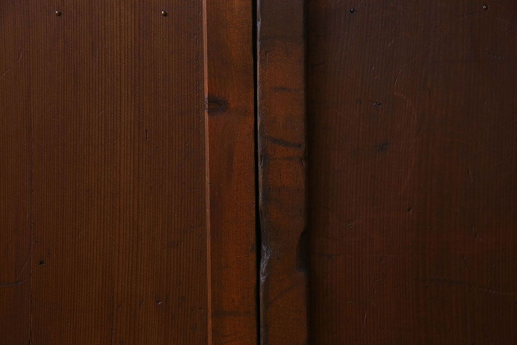和製アンティーク　杉材の美しい柾目が印象的な板戸(帯戸、建具)2枚セット