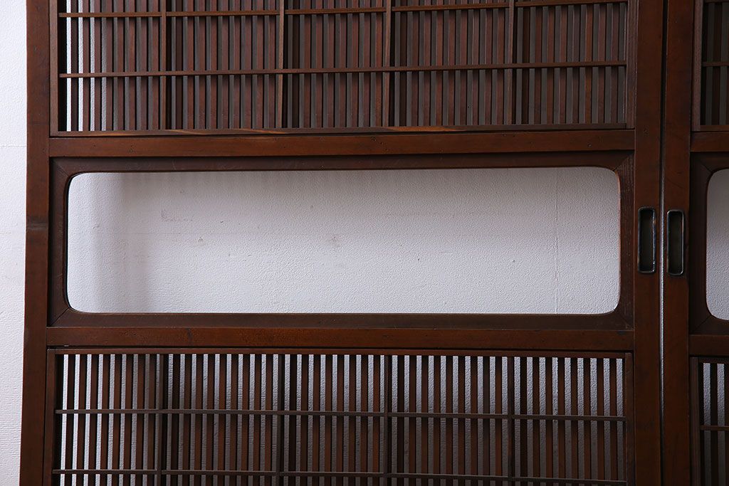 和製アンティーク　腰板ケヤキ材　モダンな雰囲気の裏障子付き帯格子戸(引き戸、建具)2枚組(2)