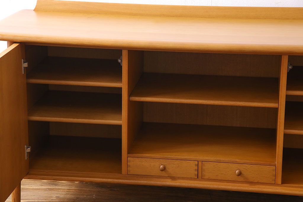 中古　飛騨産業　キツツキマーク　CRESCENT(クレセント)　SG540　温もり溢れるサイド  ボード(リビングボード、サイドキャビネット)