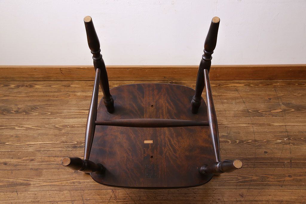 中古　北海道民芸家具　絶版品　シックで品のあるデザインのアームチェア(椅子、ダイニングチェア)