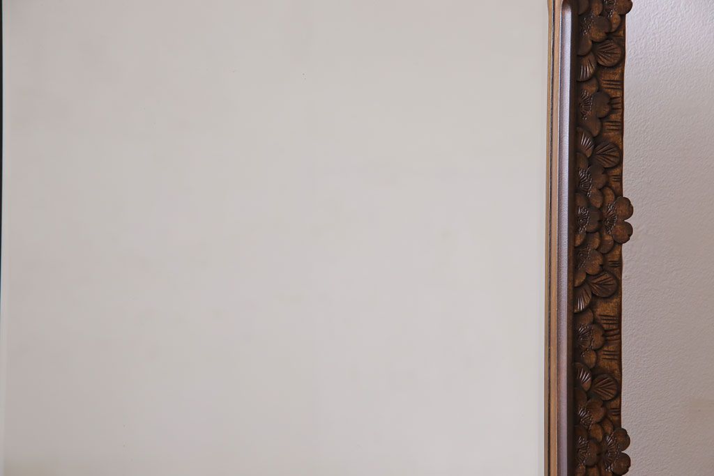 アンティーク雑貨　中古　伝統工芸　軽井沢彫り　桜　彫刻が目を引く姿見(鏡、ミラー)