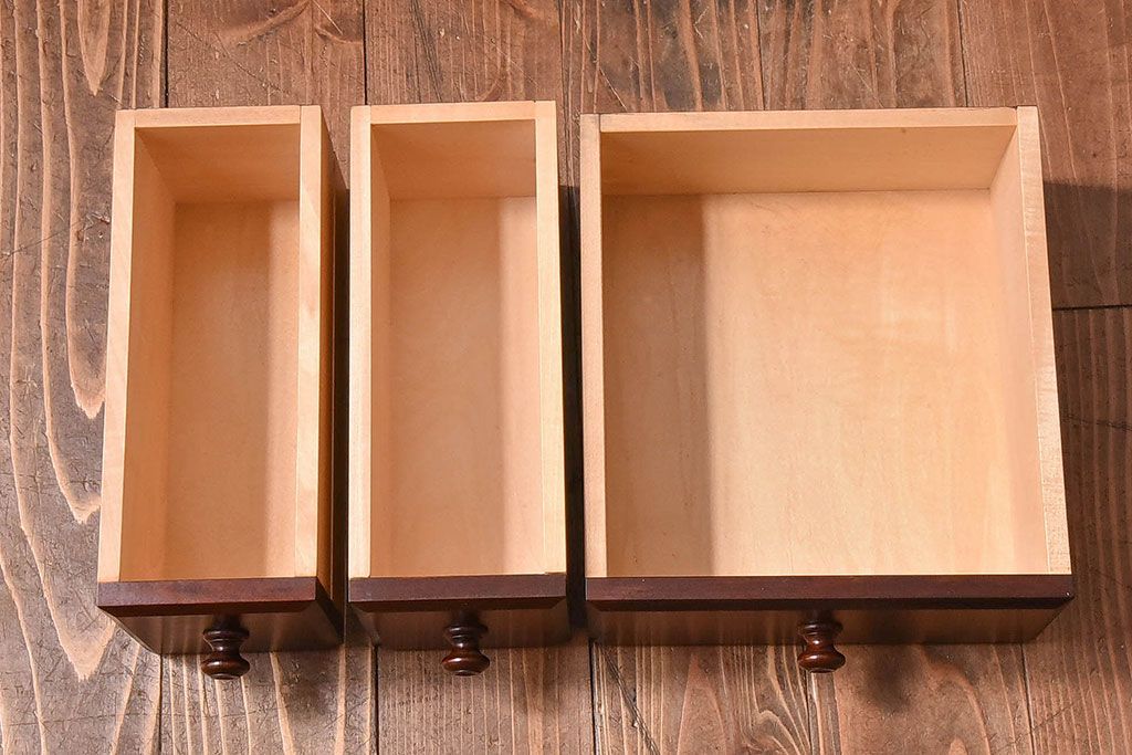 中古　北海道民芸家具　滑らかな木の質感が魅力的な面白小箱(小引き出し)(1)
