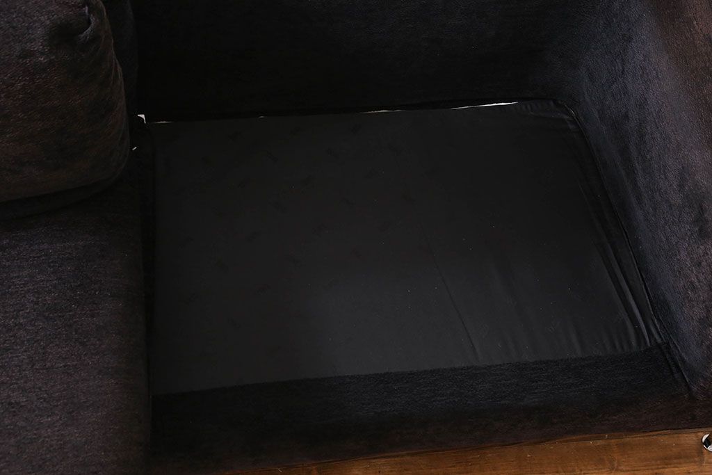 中古　Cassinaixc.(カッシーナイクスシー)　BOX sofa(ボックス ソファ)　2人掛けワイドアームソファ