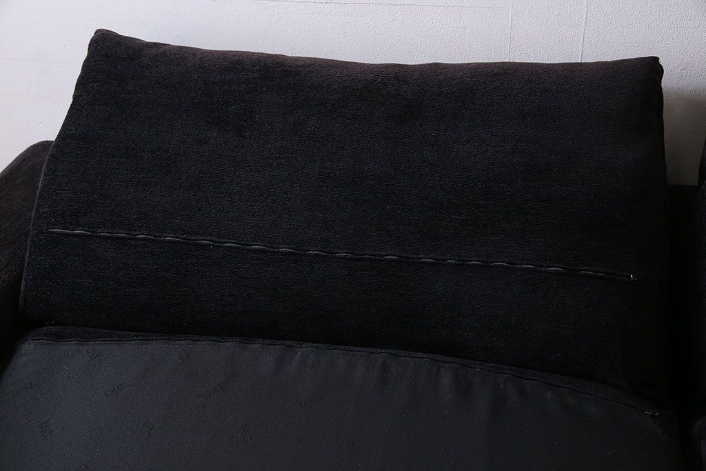 中古　Cassinaixc.(カッシーナイクスシー)　BOX sofa(ボックス ソファ)　2人掛けワイドアームソファ