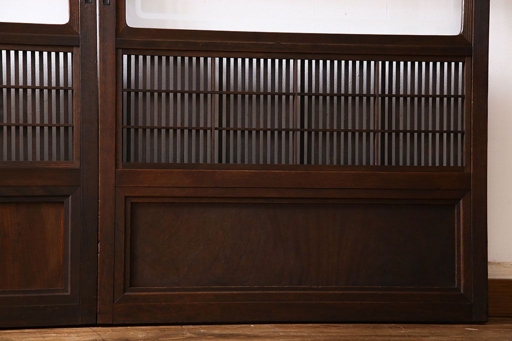 昭和期　腰板ケヤキ材　裏障子付き　上品な雰囲気漂うガラス帯格子戸(引き戸、建具)2枚セット(2)