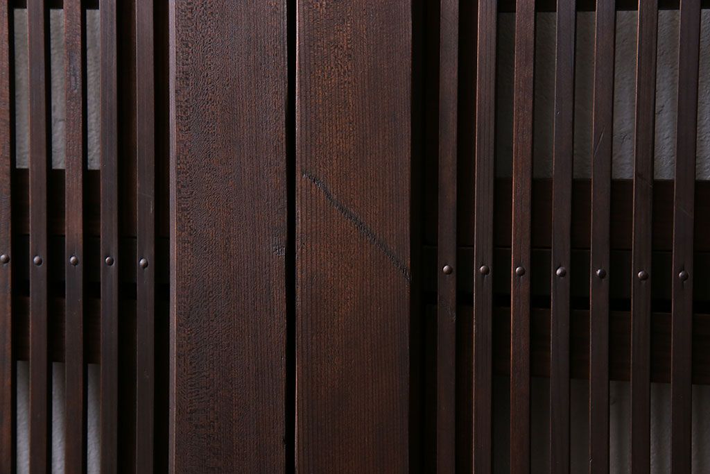 和製アンティーク　腰板ケヤキ材　細かな桟が美しい上質な裏障子付き格子戸(引き戸、建具)4枚セット
