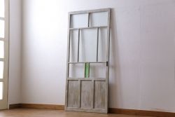 ペイント家具　色ガラスがアクセントのレトロなペイントガラス戸(引き戸、建具)