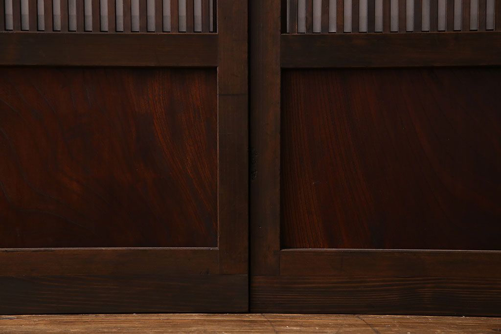 和製アンティーク　腰板ケヤキ材　和モダンな裏障子付きの帯格子戸(引き戸、建具)2枚組(1)
