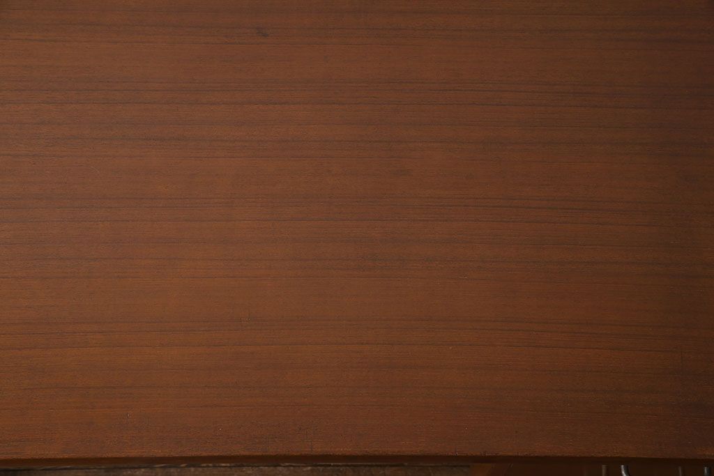 ヴィンテージ家具　日本製　チーク材　温かな色合いのビンテージデスク(片袖机)