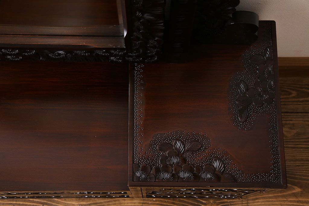 中古　伝統工芸　軽井沢彫り　桜の図柄が美しいドレッサー(化粧台)