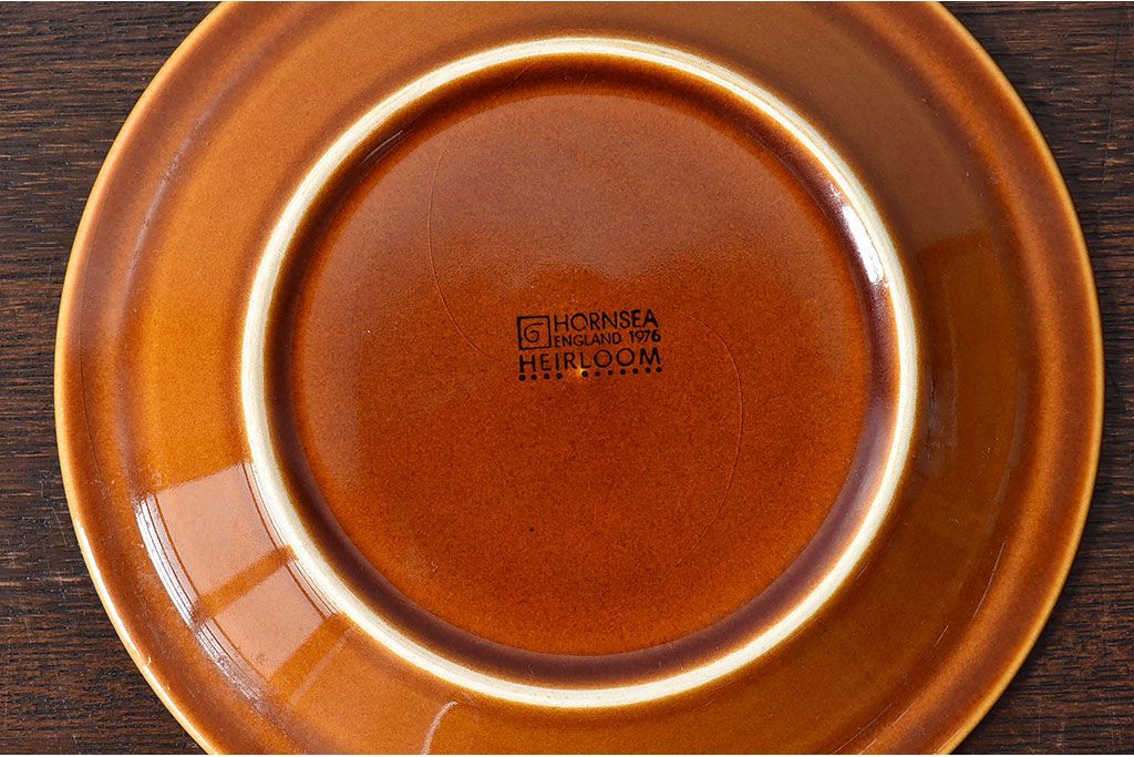 アンティーク雑貨　イギリスビンテージ　HORNSEA(ホーンジー)HEIRLOOM(エアルーム)シリーズ　カップ&ソーサー2客セット(洋食器)(2)