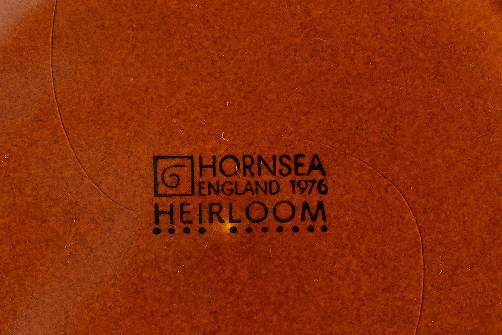 アンティーク雑貨　イギリスビンテージ　HORNSEA(ホーンジー)HEIRLOOM(エアルーム)シリーズ　カップ&ソーサー2客セット(洋食器)(2)