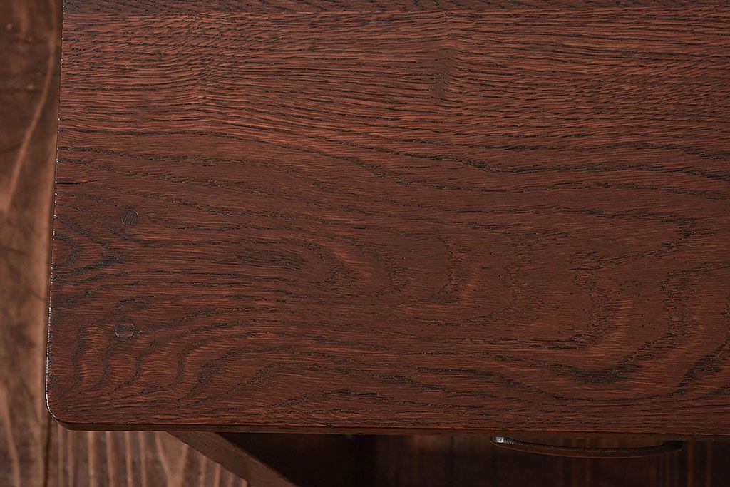 アンティーク家具　古い木の質感が味のある小振りなアンティーク机(子供用デスク、在宅ワーク、在宅用サイドテーブル、コンソールテーブル)
