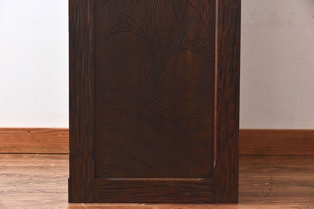 中古　伝統工芸　軽井沢彫り　牡丹の図柄が上品な縦型チェスト(和タンス、引き出し)