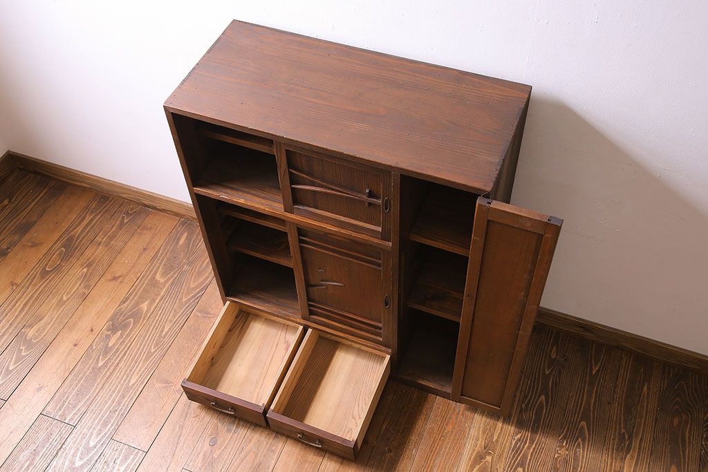 レトロ家具　引き出し付き!レトロなデザインのアンティーク下駄箱(収納棚、戸棚)