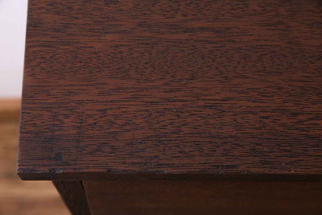レトロ家具　昭和レトロ　マス目が可愛らしいパタパタ収納棚(キャビネット、戸棚)