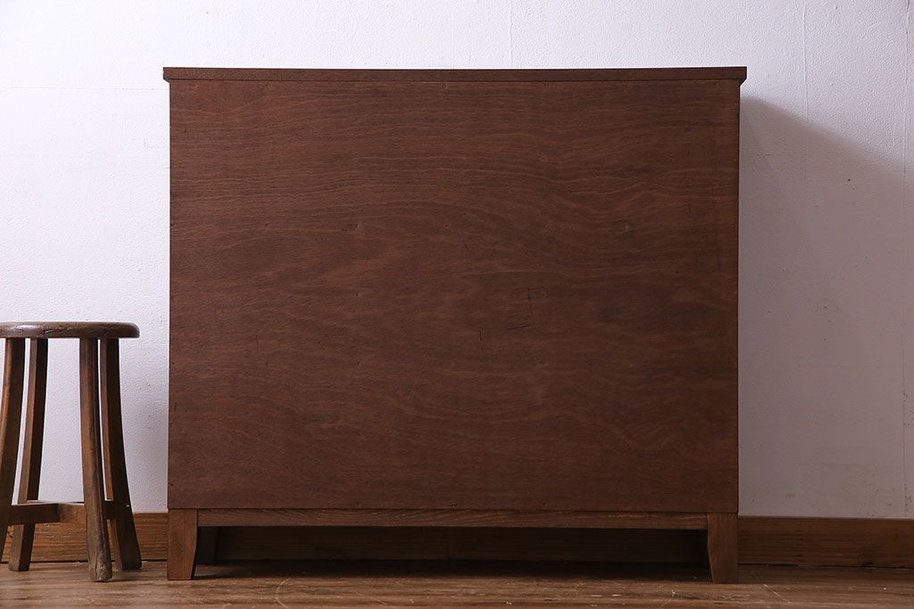 レトロ家具　昭和レトロ　マス目が可愛らしいパタパタ収納棚(キャビネット、戸棚)