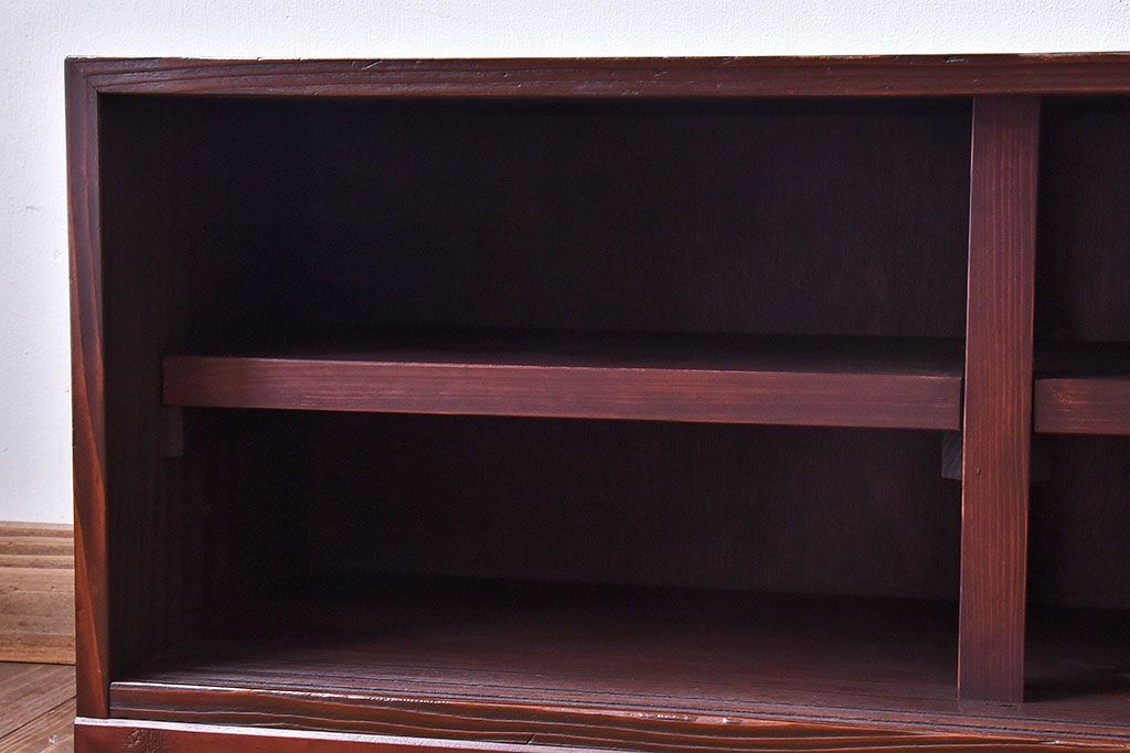 アンティーク家具　古材使用　もみの木　古い木の質感が魅力的なローボード(戸棚)(1)