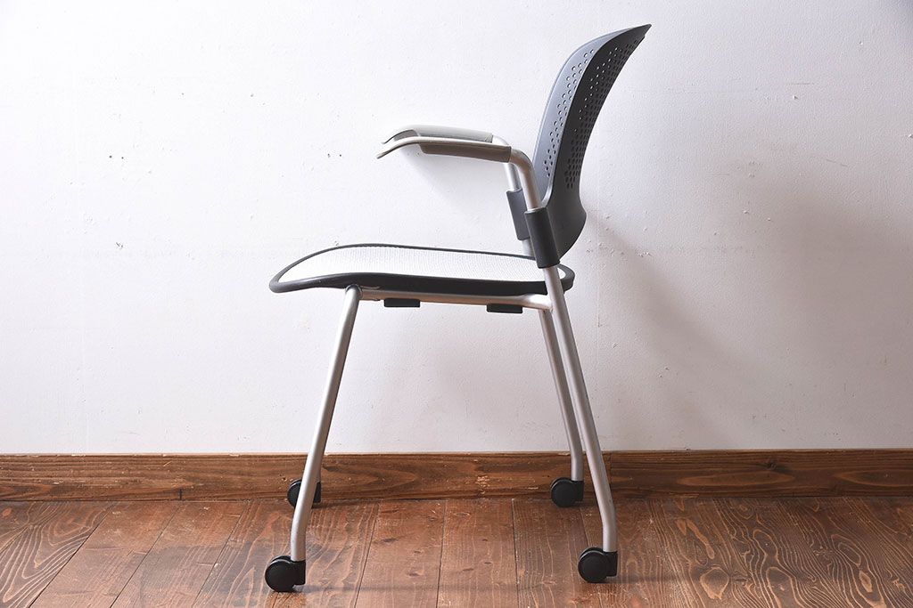 中古　ハーマンミラー社(Hermanmiller)　Caper Chair　ケイパーチェア(オフィスチェア、椅子、イス)(定価約6万円)