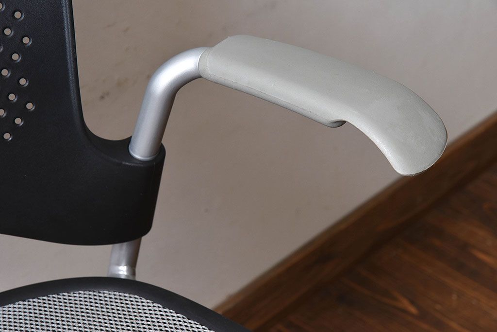 中古　ハーマンミラー社(Hermanmiller)　Caper Chair　ケイパーチェア(オフィスチェア、椅子、イス)(定価約6万円)