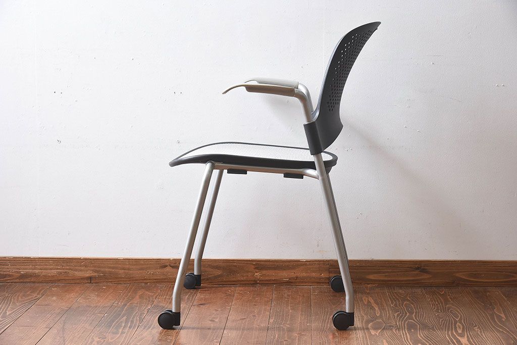 中古　ハーマンミラー社(Hermanmiller)　Caper Chair　ケイパーチェア(オフィスチェア、椅子、イス)(定価約6万円)(1)