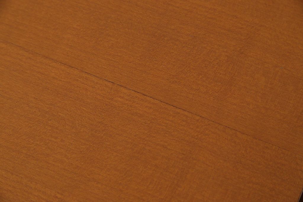 【Y様ご成約済み・ご決済用】中古　COSTANTINI PIETRO(コスタンチーニ・ピエトロ)　ずっしりとした佇まいのテーブル(ダイニングテーブル、机)