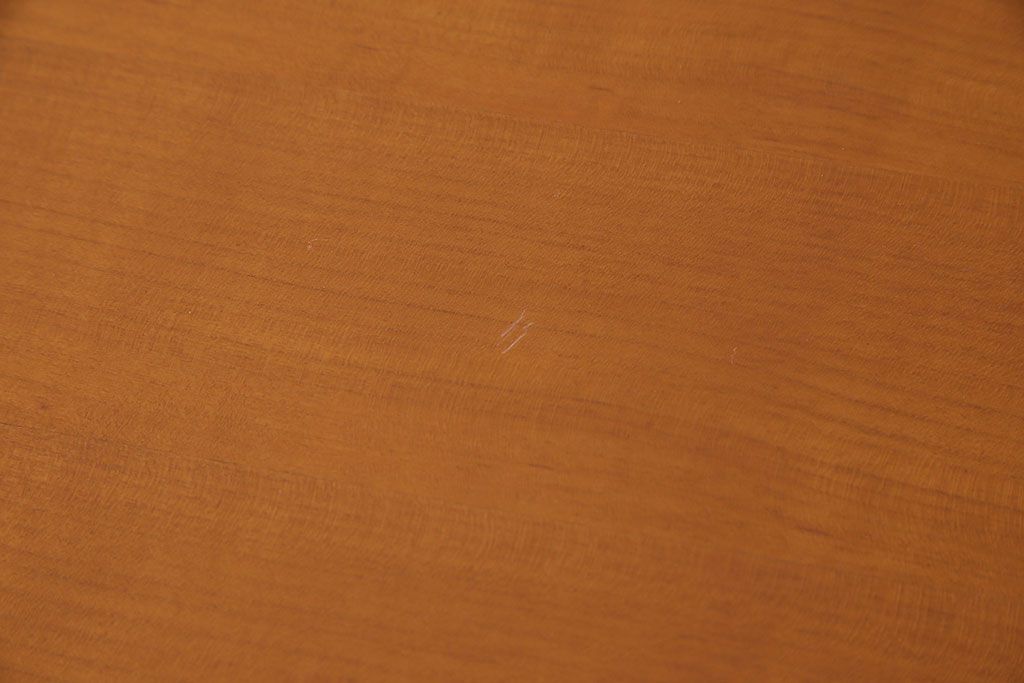 【Y様ご成約済み・ご決済用】中古　COSTANTINI PIETRO(コスタンチーニ・ピエトロ)　ずっしりとした佇まいのテーブル(ダイニングテーブル、机)