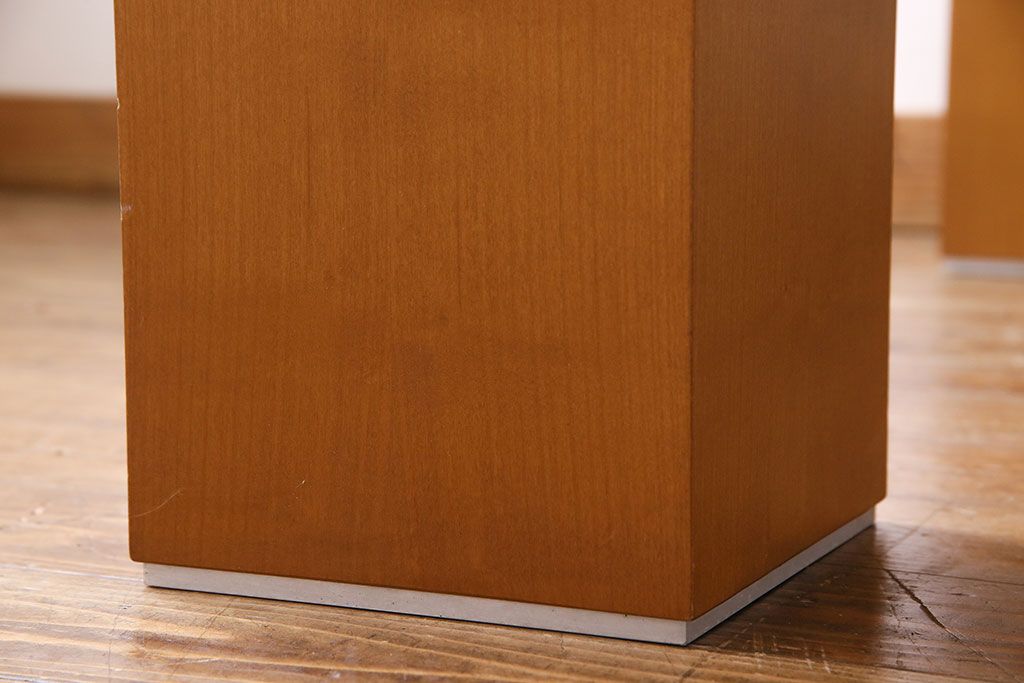 【Y様ご成約済み・ご決済用】中古　COSTANTINI PIETRO(コスタンチーニ・ピエトロ)　ずっしりとした佇まいのテーブル(ダイニングテーブル、机)