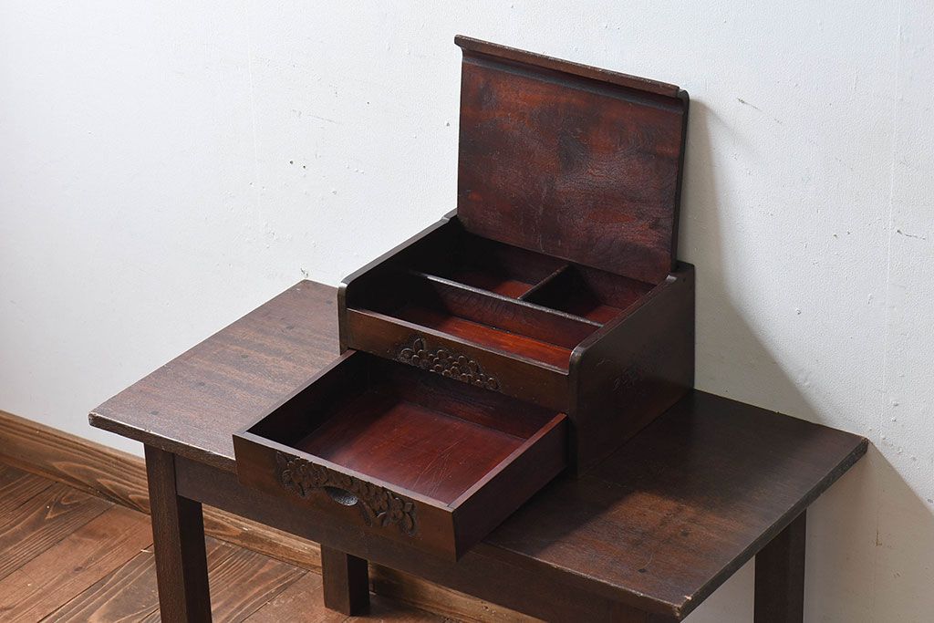 ヴィンテージ家具 ビンテージ 伝統工芸 軽井沢彫り シックな小物