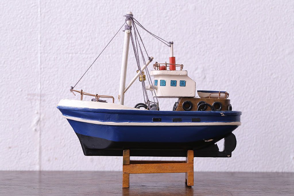 アンティーク雑貨 イギリスビンテージ 1970年頃 かわいらしい船の模型 オブジェ おもちゃ ラフジュ工房