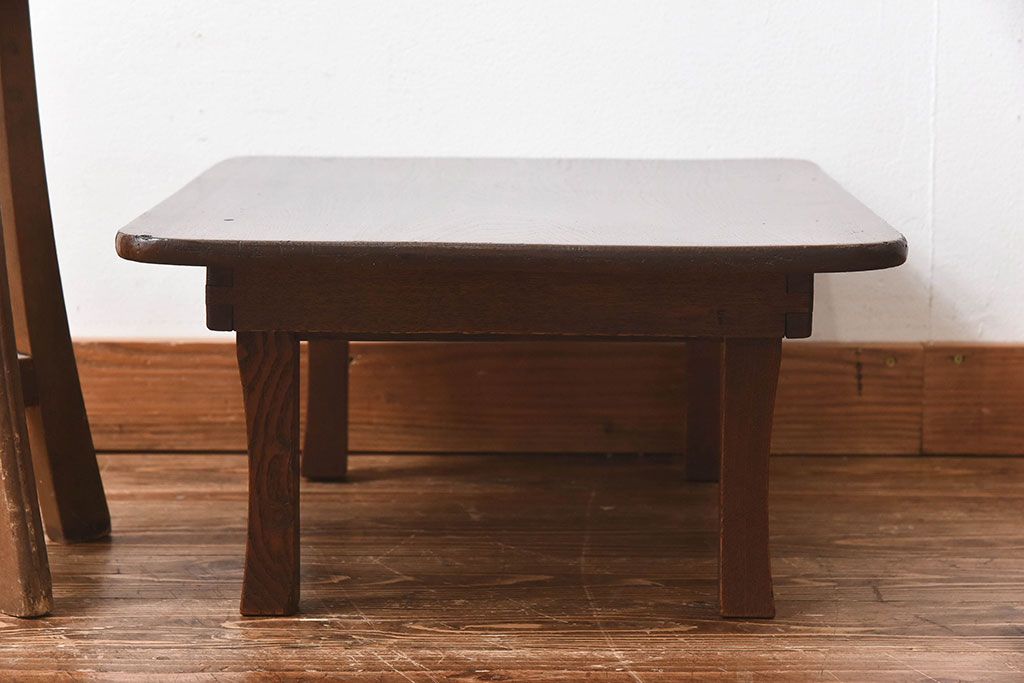 レトロ家具　昭和レトロ　ぬくもりのある栓材製のちゃぶ台(座卓、ローテーブル)